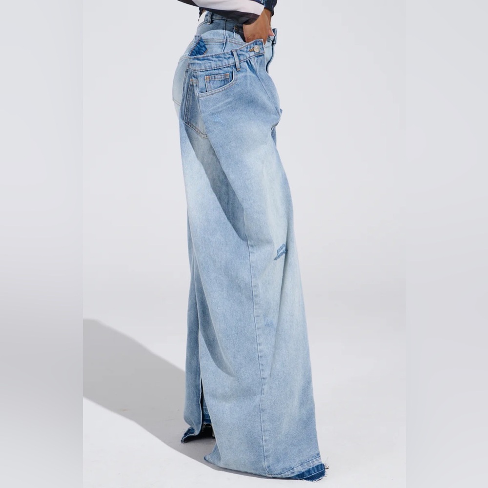 **SOLD**AKIRA Seeing Double Deconstructed Denim Jeans – Size M - Picture 5 of 8